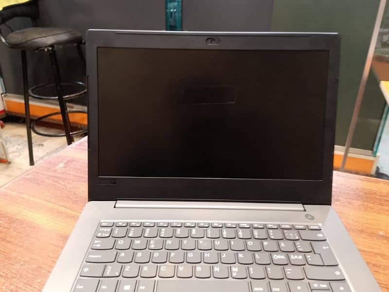 Lenovo v330 8/256 finger sensor backlit keyboard