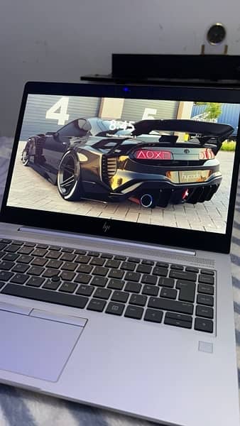 Elite book spacial edition 120 hz display