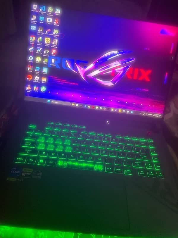 ASUS ROG strix g16 2023