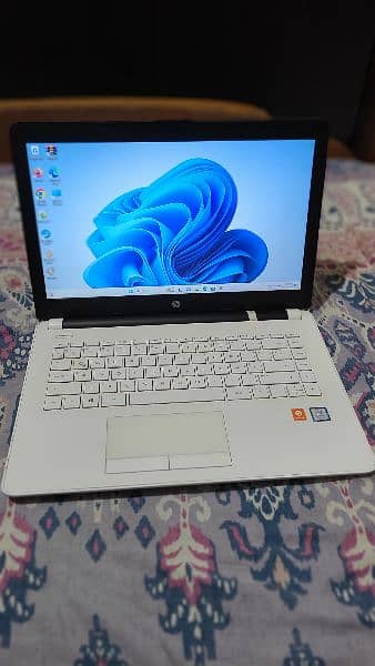 HP core i5 7th gen light weight laptop