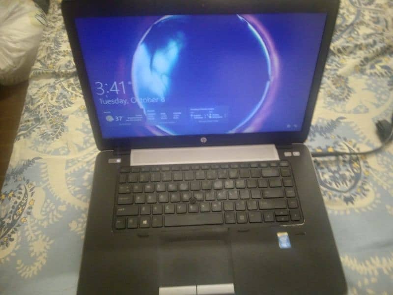 HP EliteBook 850 with Original Windows 10