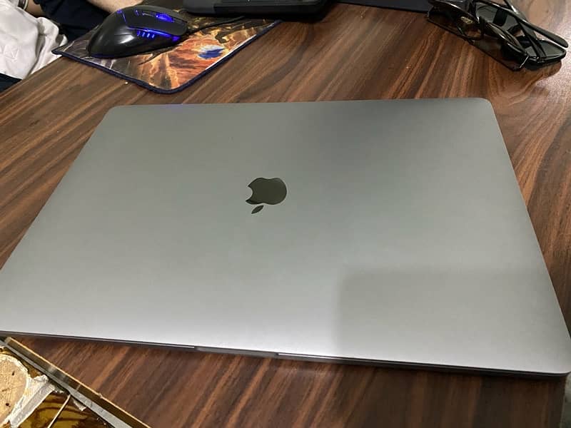 Macbook Pro 2019 16 Inches