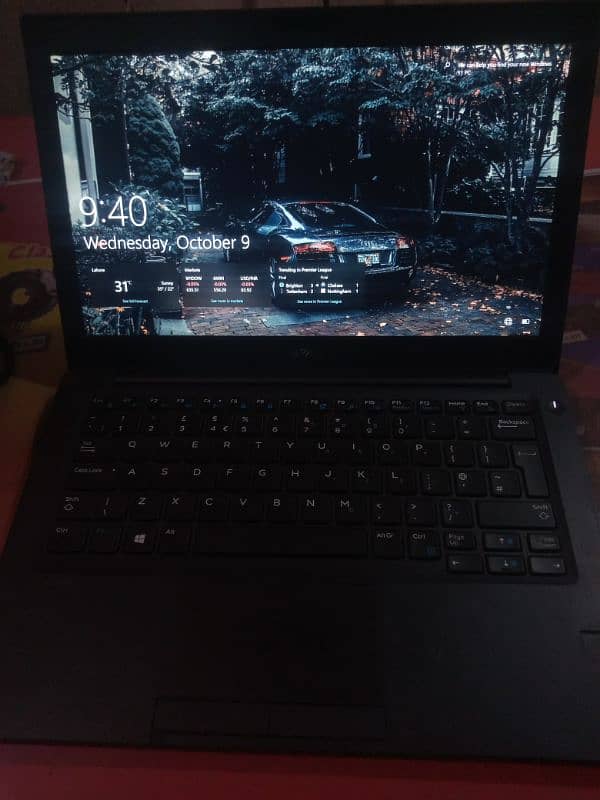 Dell laptop 8Gb ram 256Gb memory
