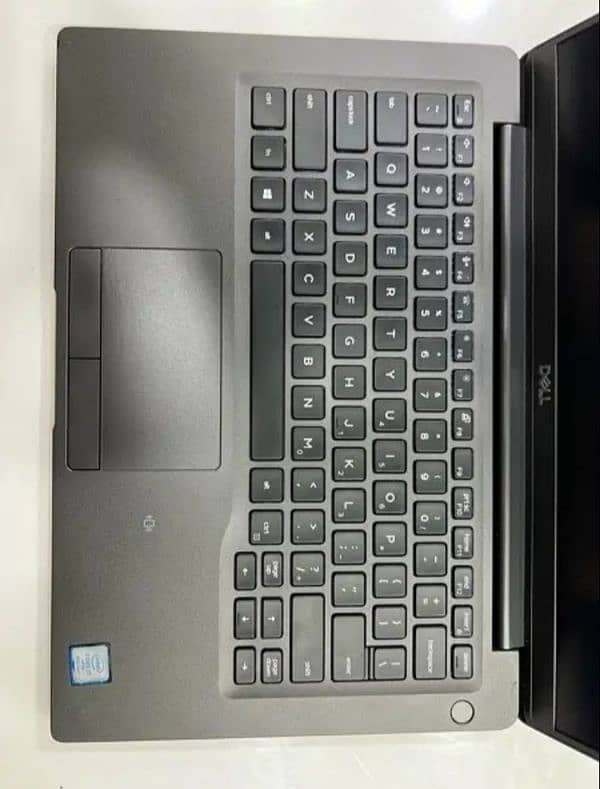 Dell Latitude 7400