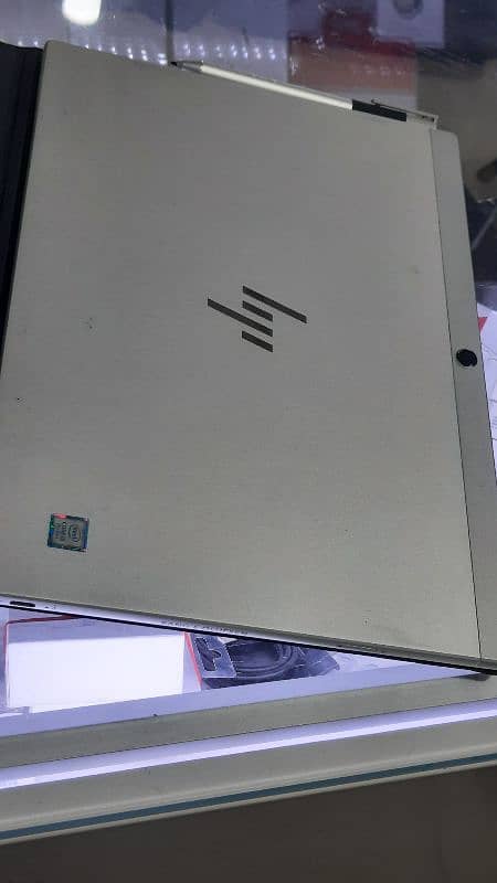 Hp Envy Series i5 7th Generation 8/256 Ultraslim