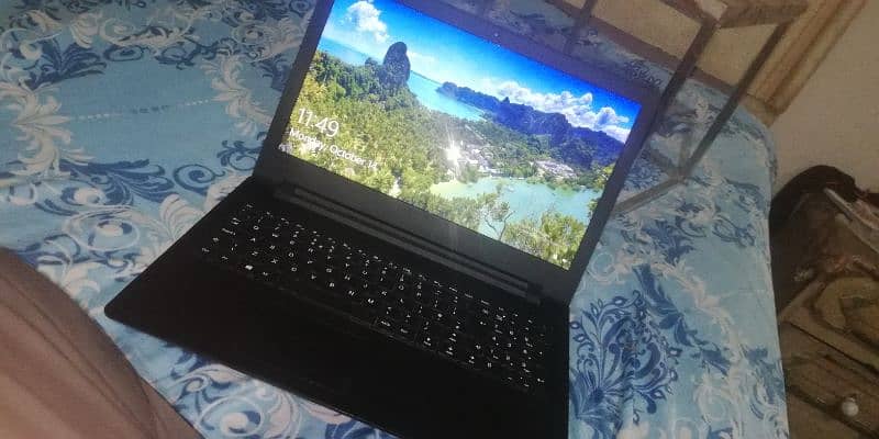 Laptop lenovo
