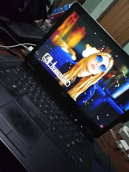 Dell Latitude E7440 Touchscreen i7 5th Gen 120M2 Card SSD 500GB  8GB