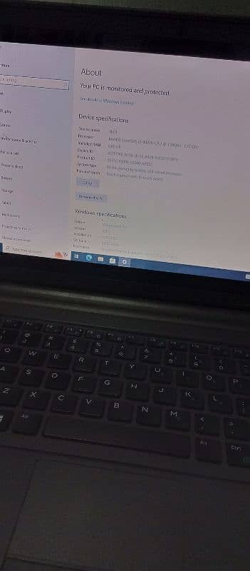Dell laptop 4gerntion 8 gb ram 100%Oky touch disply great deal