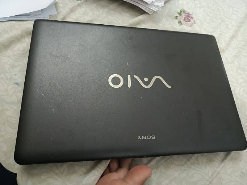 Sony Vaio black Intel Core i3 SSD Ram installed battery okay