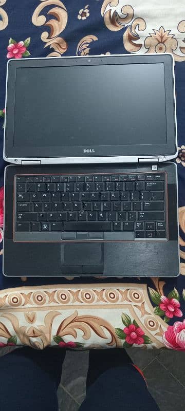DELL LATITUDE 6320 CORE I5 2nd Generation 4GB RAM/256 GB