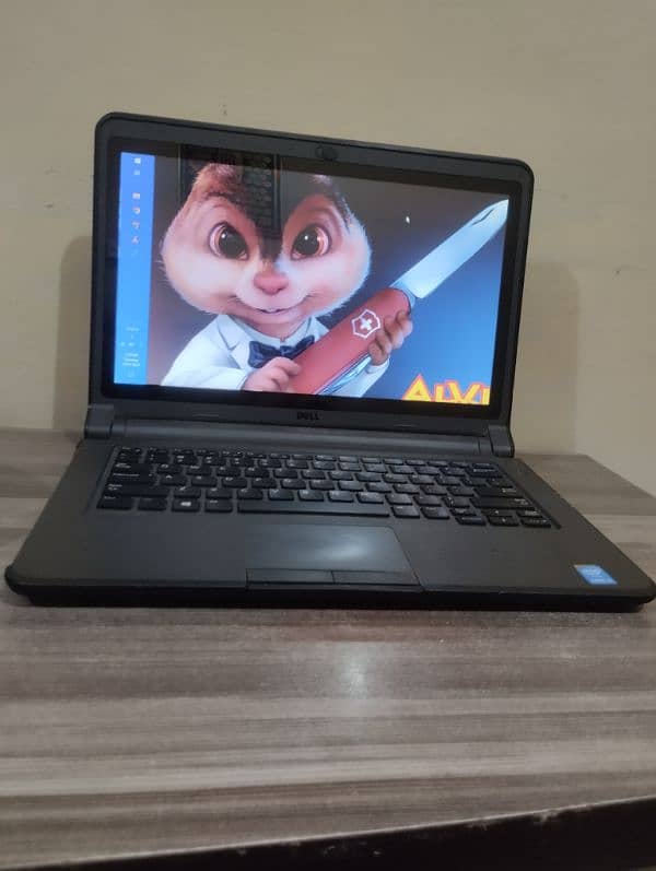 Dell Latitude 3350