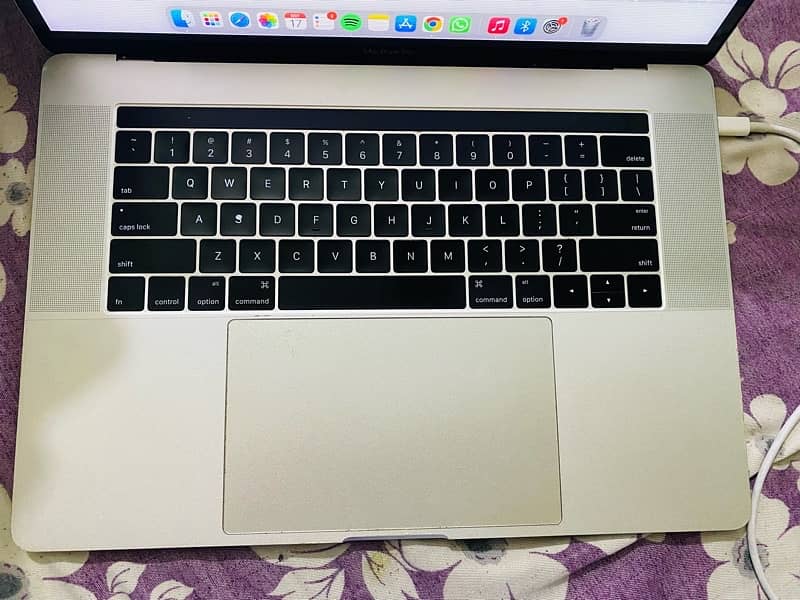 MacBook  pro 2016 for sale