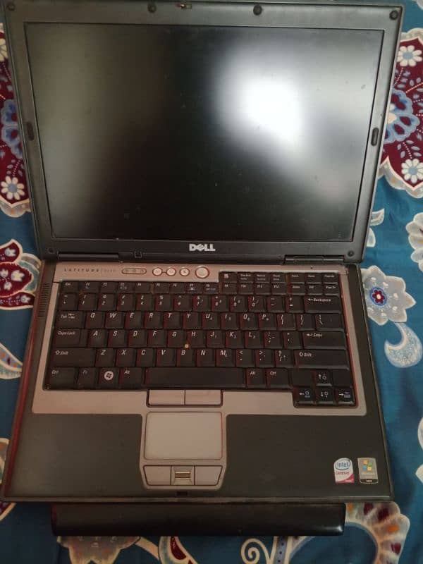 Dell Laptop D630