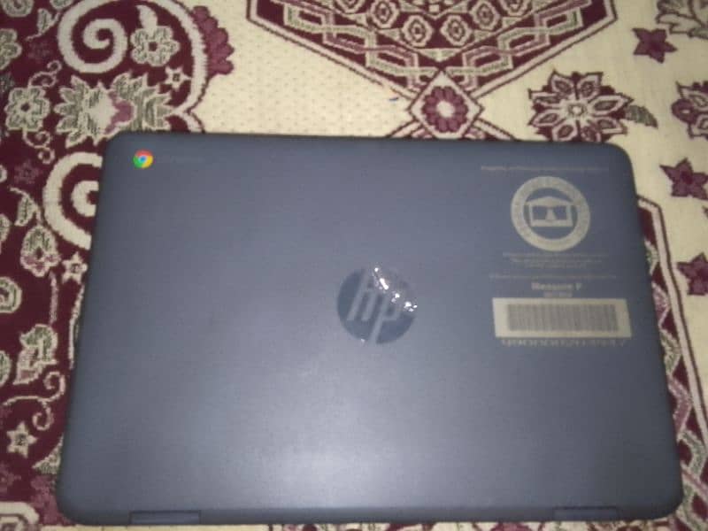 Hp chromebook x360e g11 for sale in good condition