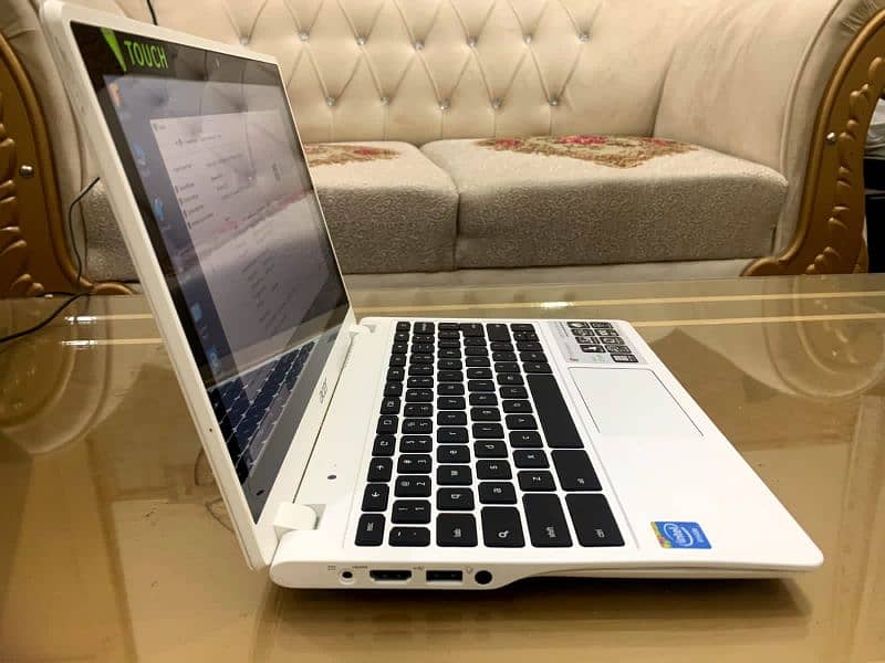 Acer C740 laptop ( windows 10 ) RAM/Memory: 4 GB