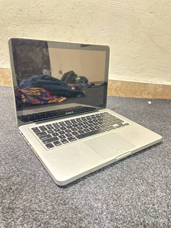 MacBook Pro 2011 late || Ram slot need to be replaced