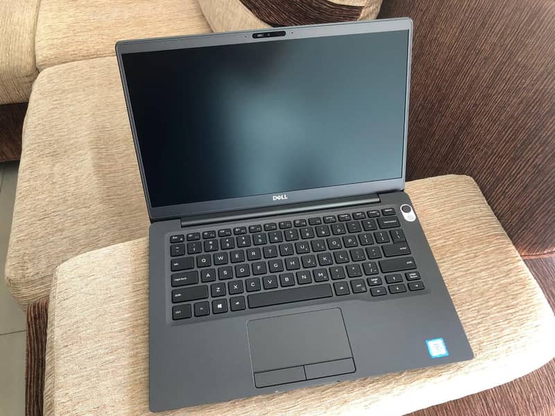 Dell Latitude 7400 Core i5 Gen: 8th RAM: 8GB DDR4 SSD: 256GB