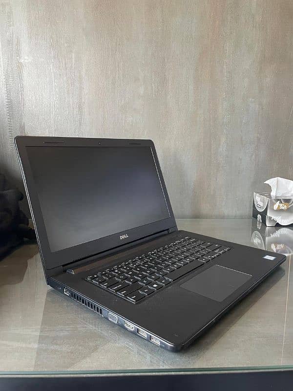Dell Vostro Laptop Core i7-7500u (7th gen), 8gb Ram, 500gb HDD. ALL OK