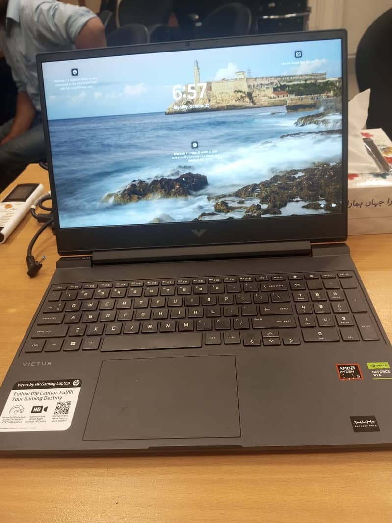 HP Victus 2082,AMD Ryzen 5 8645HS