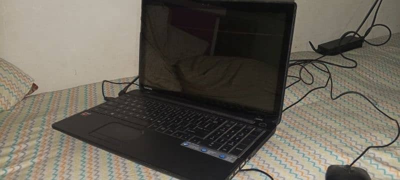 TOSHIBA SATELLITE GAMING LAPTOP WITH 15" INCHE TOUCH DISPLAY