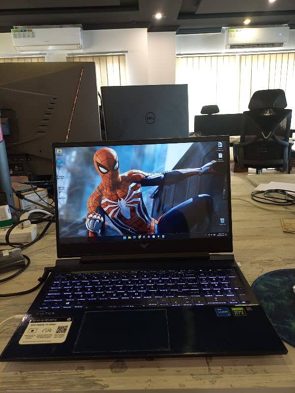 HP Victus 16 - i5-11400H, RTX 3050 4GB