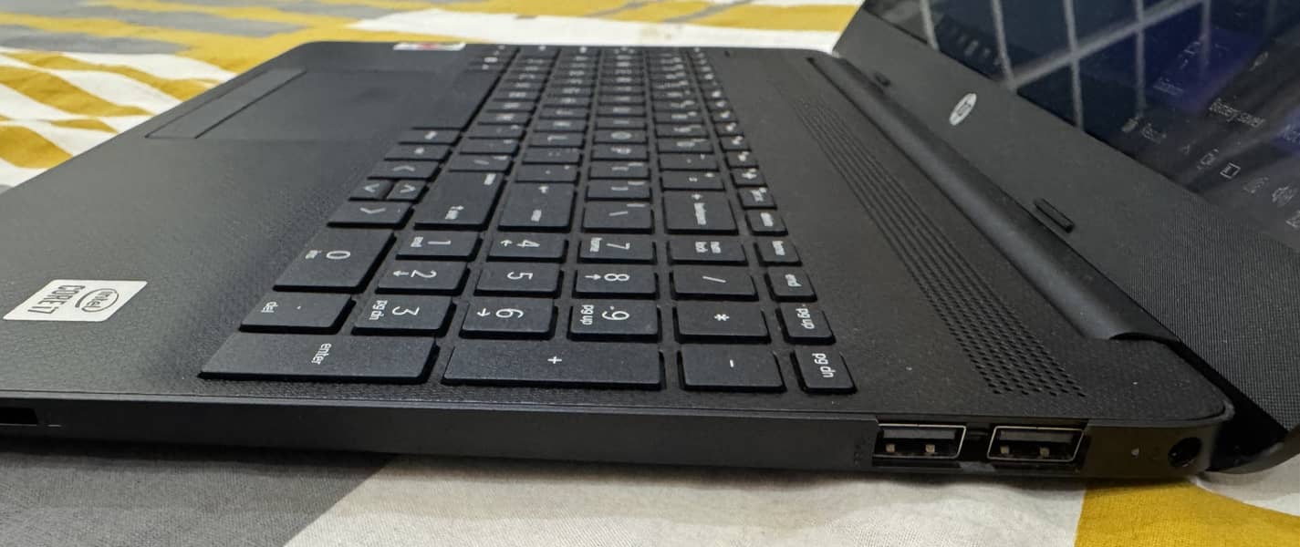 HP Laptop 15-dw1045nia (4B104EA) Touch Screen - Perfect Condition