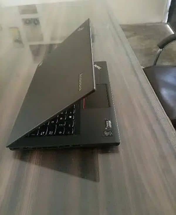 Lenovo T450 Corei5 5th generation 8 GB RAM/500GB Slim and smart laptop