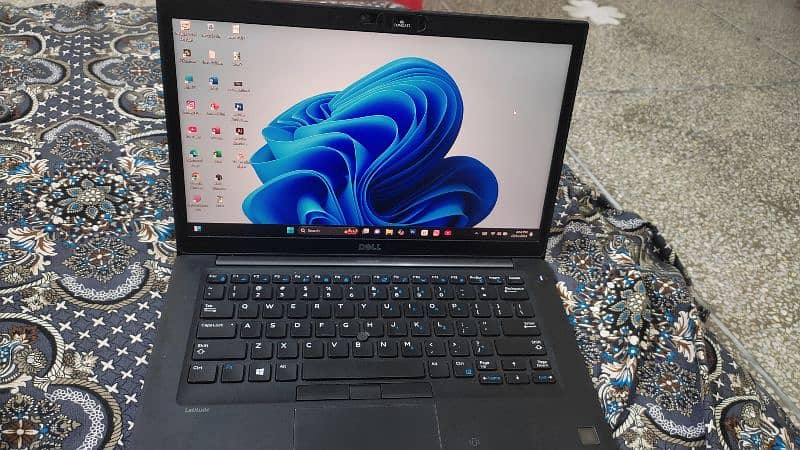 Dell Laptop i7