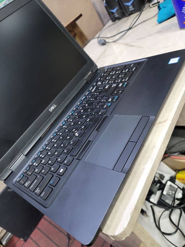 Dell Precision 3530 xeon deticadet 4gb graphics