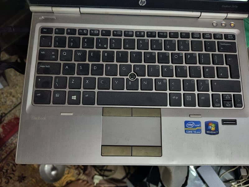 Laptop HP 2570 core i5 3rd gen 4gb 320gb wd