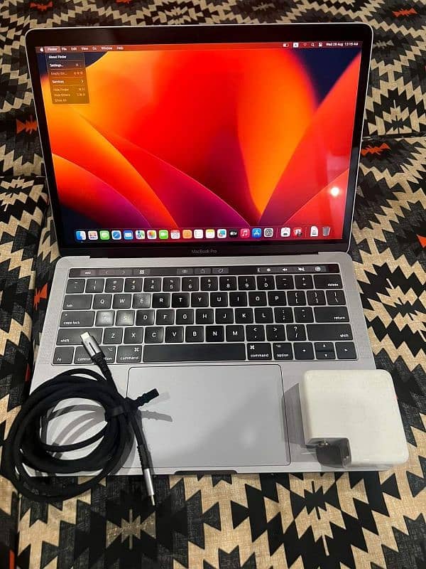macbook 13 inch Core i7