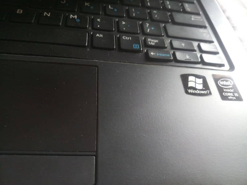 laptop E7250 with 256 ssd 8 gb ram