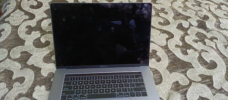 Macbook Pro 2018 Core i7 15"