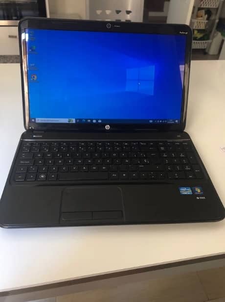 HP Pavilion G6 i3 2ng Gen 4GB/500GB 15.6 inches