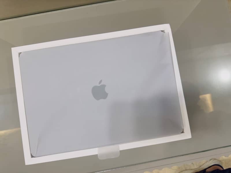 Macboom Air M3 with Apple chip 15-inch