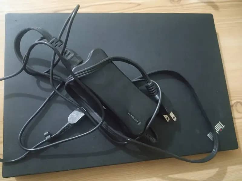 Lenovo Ultrabook T460 - Intel Core i5, 8GB RAM, 256GB SSD,