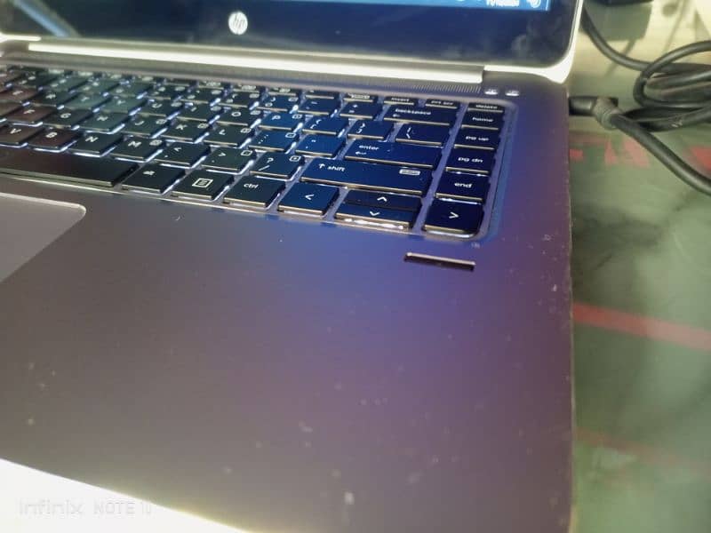 HP i7 7th generation lush condition 8gb ram 256ssd