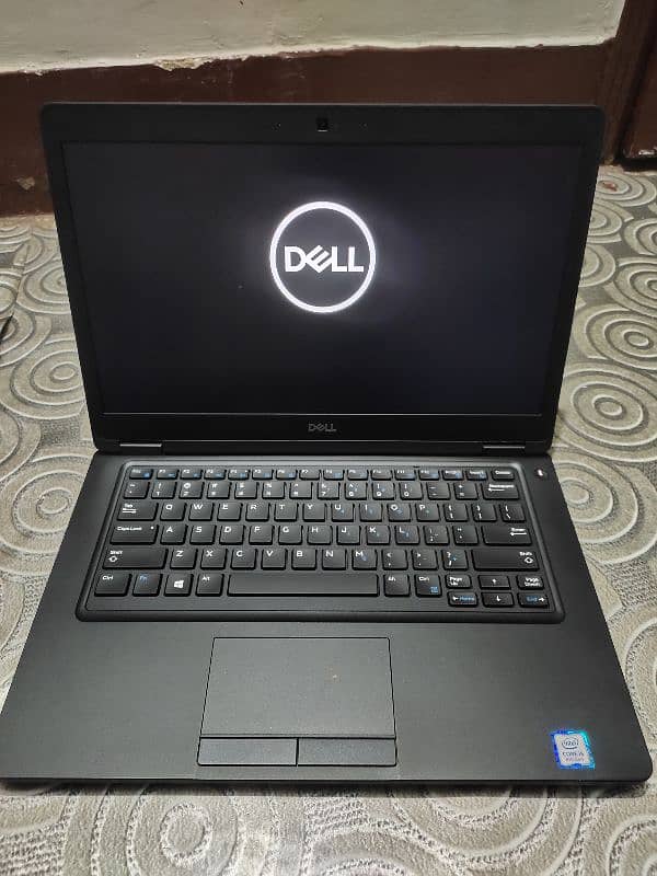 Dell 5490.8th gen