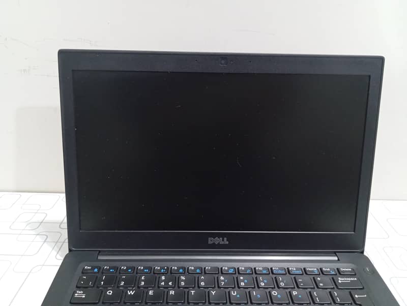 Dell Latitude 7280/Core i5 6th Gen/8GB RAM 128GB SSD/12.5′′ HD LED