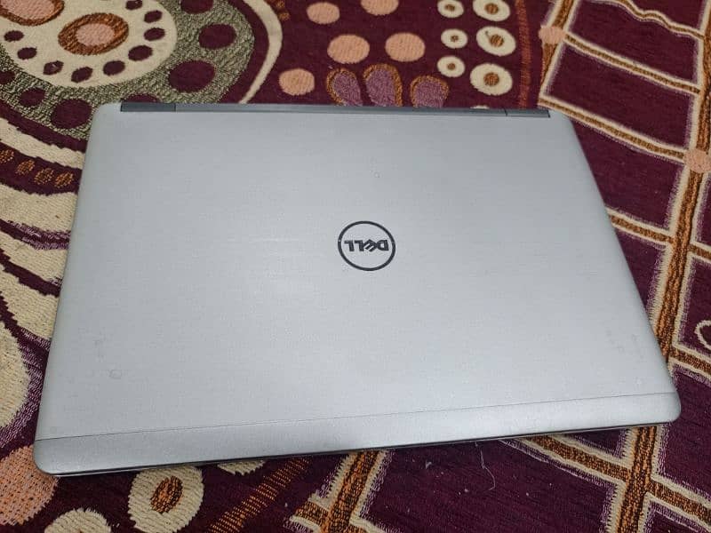Dell e7440