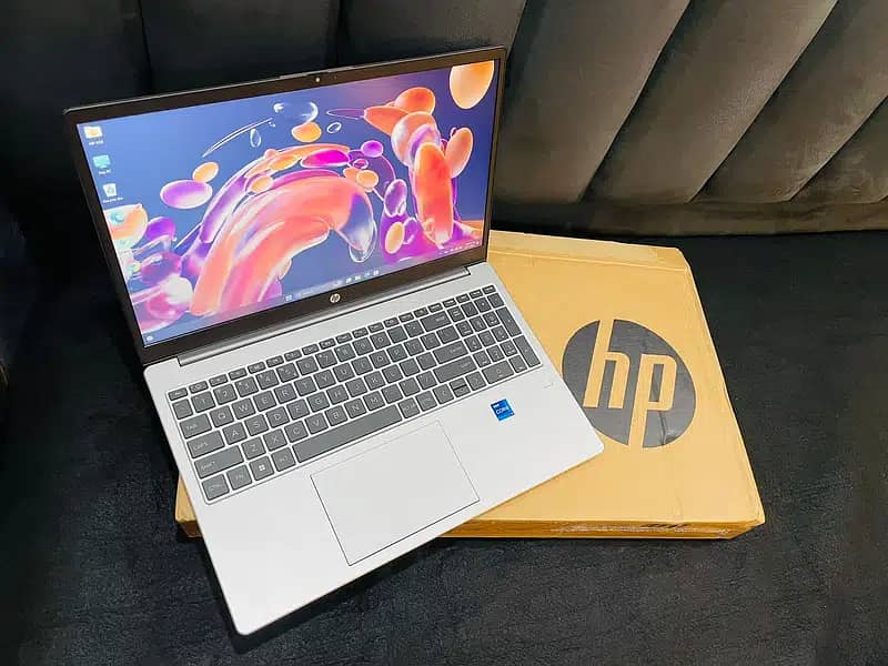 Dell laptops core i7 100% Fine / Battery Timing 8 hours