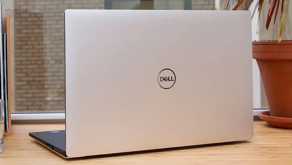 Dell XPS 15 9580 Ultrabook - 9th Gen Ci7 HexaCore (9-MB Cache)