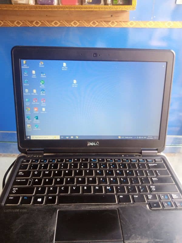 Dell latitude e7240 (i5-4300U) 4th gen