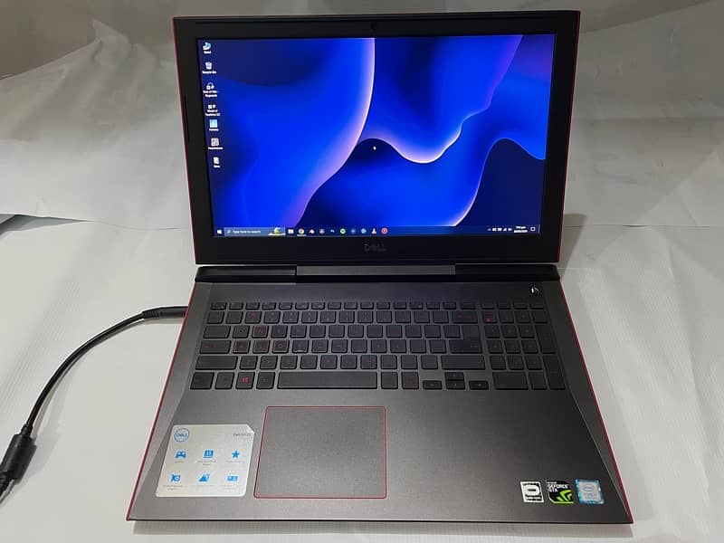 Dell G5 15 | GTX 1060 | i7 8750H | 16 GB Ram | 128 GB SSD | 1 TB HDD