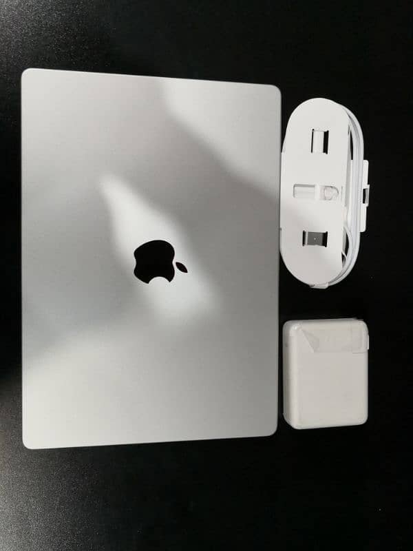 Macbook M3 Pro 14 inch 18GB 512GB