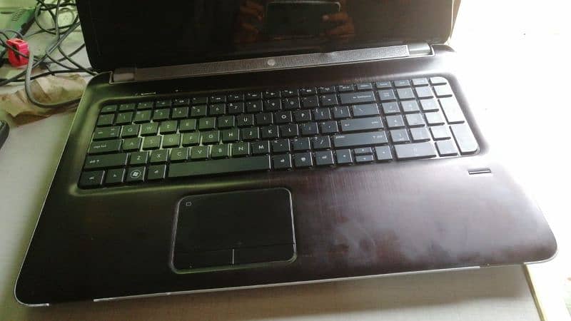 HP laptop 8jb ram 300hard