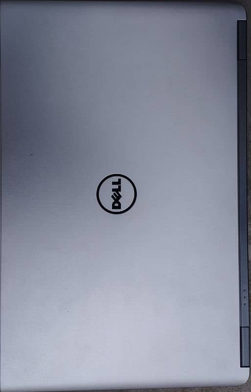 Dell Latitude E7440 || Core i5-4th generation || 8gb ram || 500 HDD