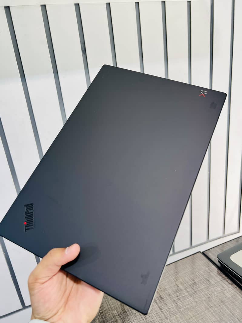Lenovo X1 Carbon I5 8th Gen | 16 GB Ram | laptop