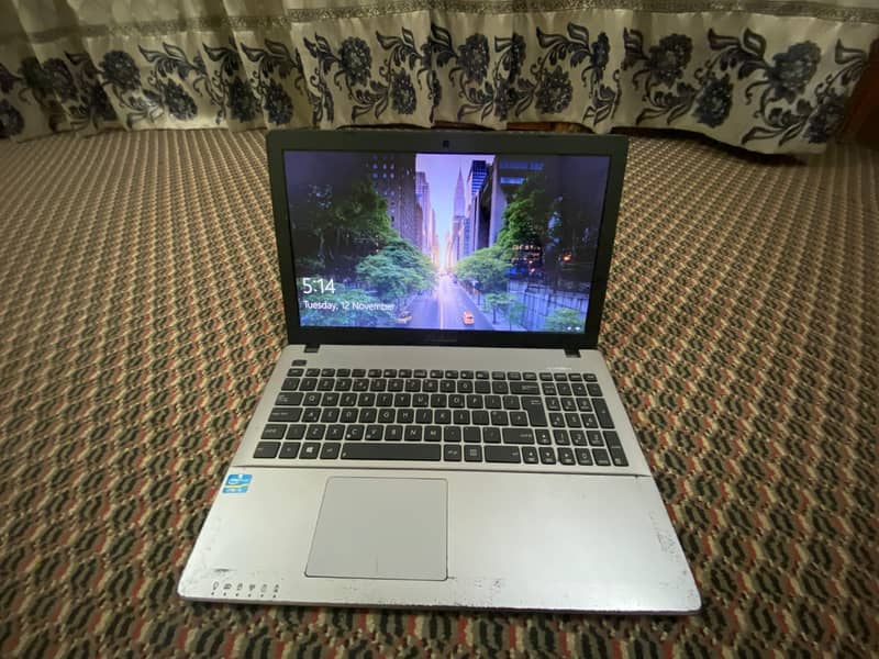 Asus X550CA Core i5 3rd gen 8gb ram 256gb ssd URGENT SALE