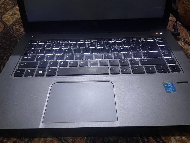HP EliteBook Folio 1040 G2